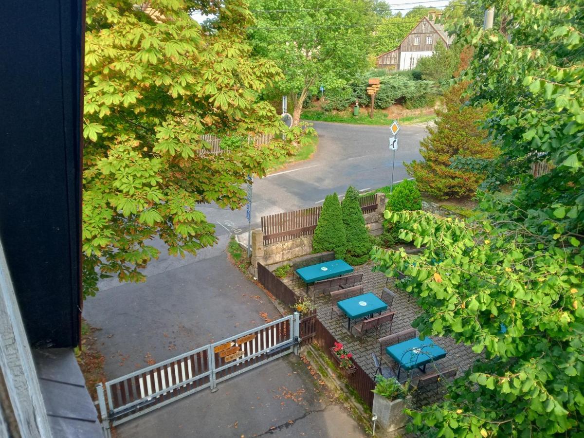הרנסקו Hotel U Zeleneho Stromu - Zum Gruenen Baum מראה חיצוני תמונה