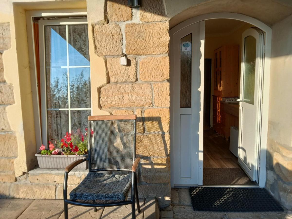 הרנסקו Hotel U Zeleneho Stromu - Zum Gruenen Baum מראה חיצוני תמונה
