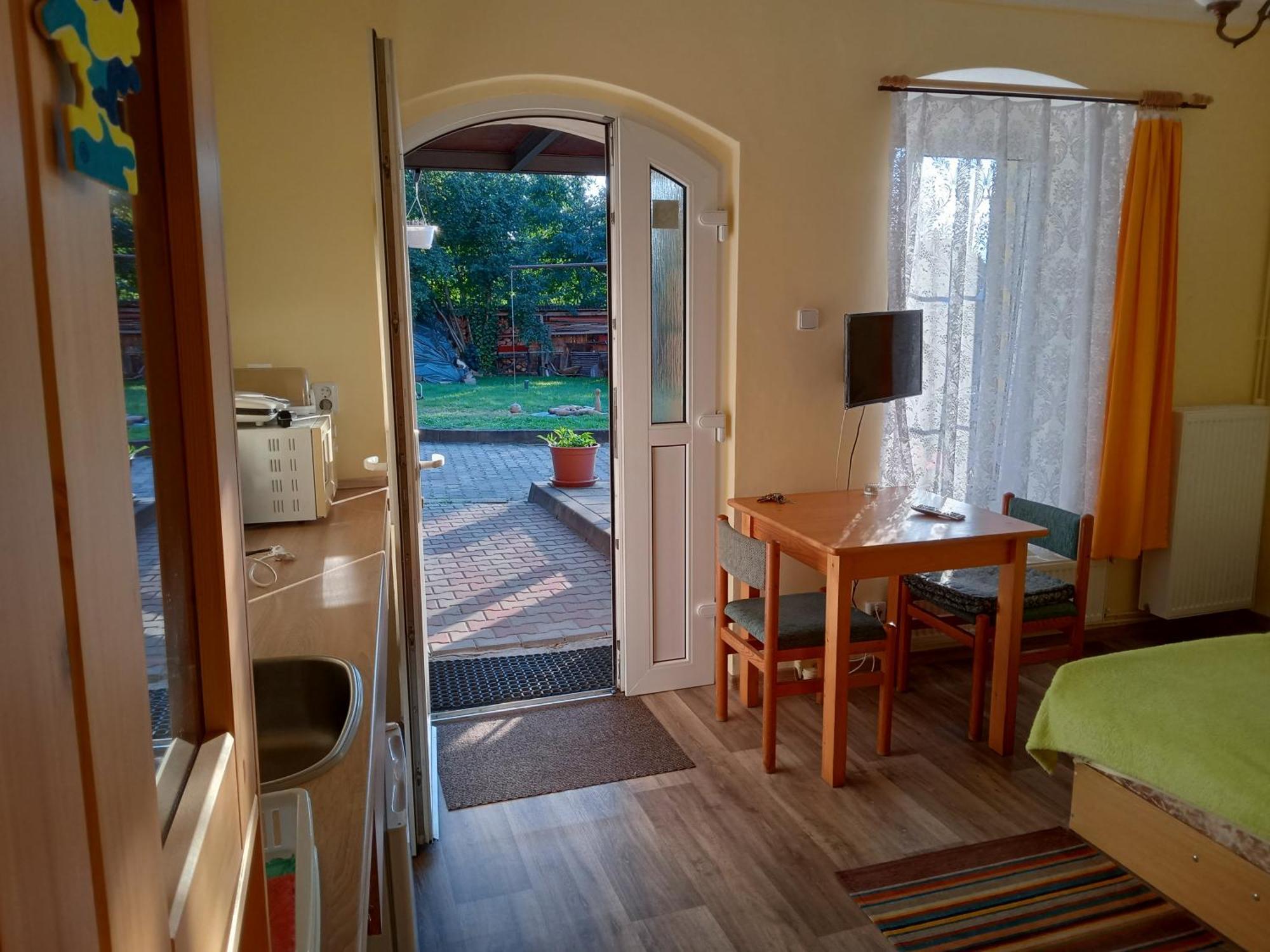הרנסקו Hotel U Zeleneho Stromu - Zum Gruenen Baum מראה חיצוני תמונה