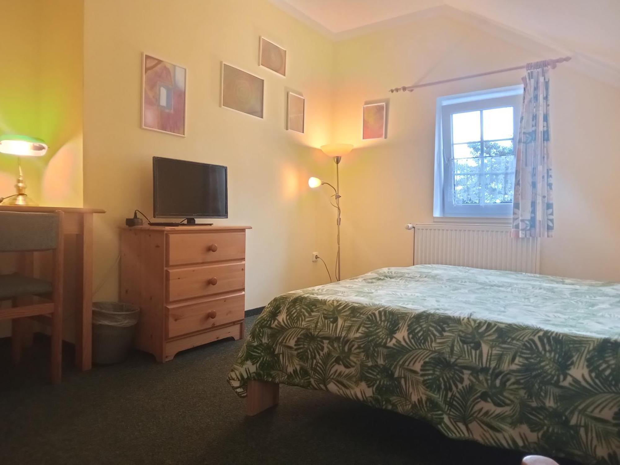 הרנסקו Hotel U Zeleneho Stromu - Zum Gruenen Baum מראה חיצוני תמונה