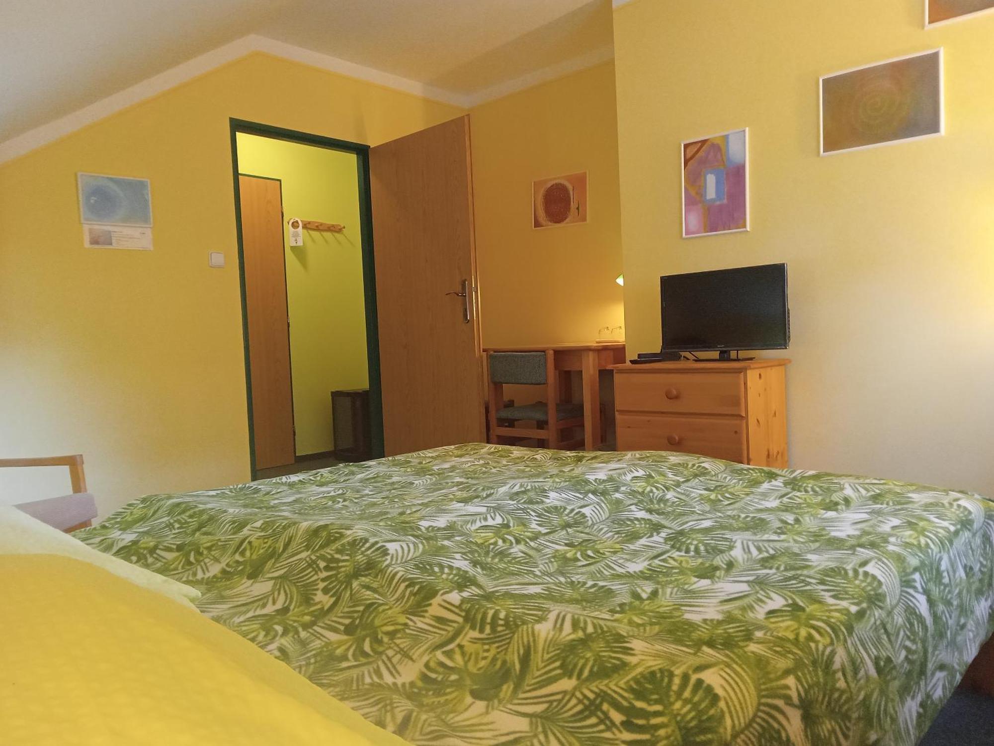 הרנסקו Hotel U Zeleneho Stromu - Zum Gruenen Baum מראה חיצוני תמונה
